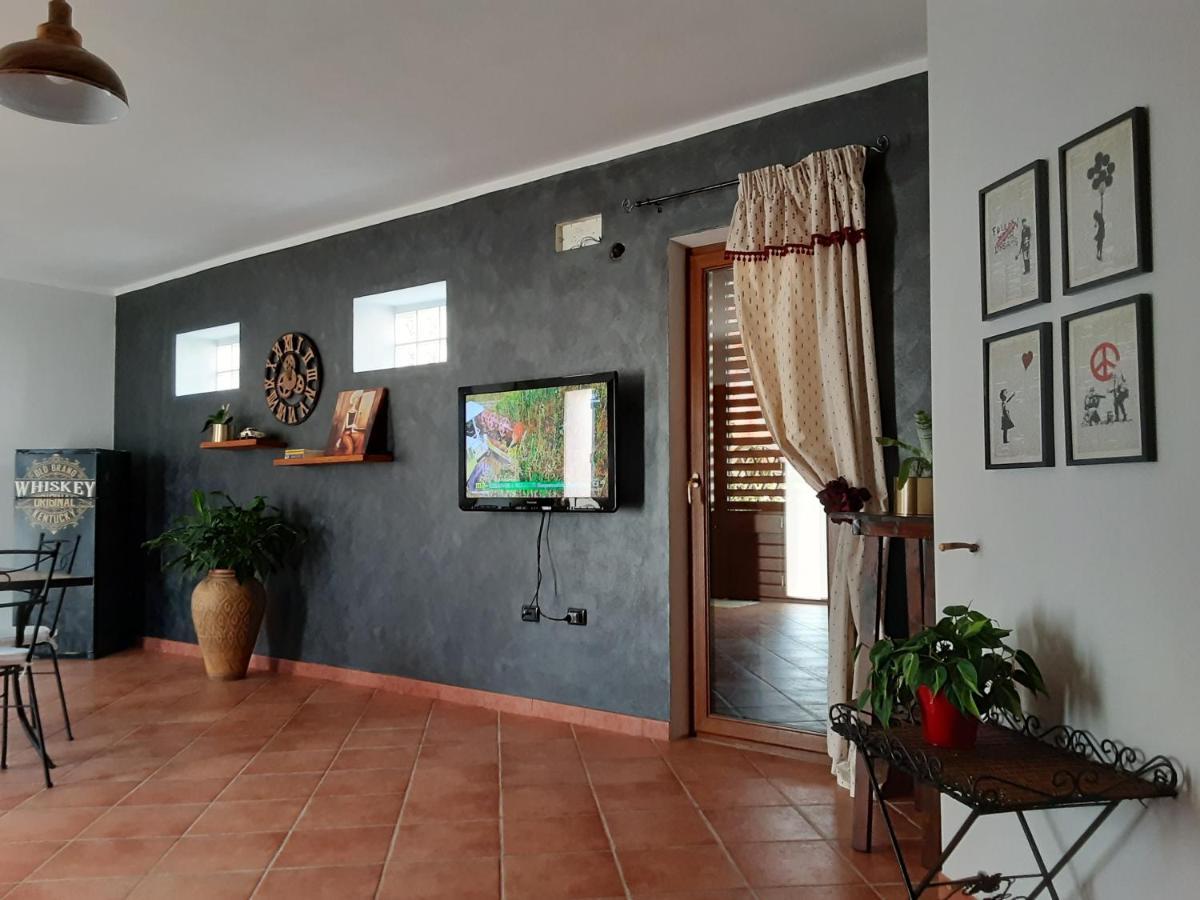 Bed and Breakfast L'Aura Uri Esterno foto